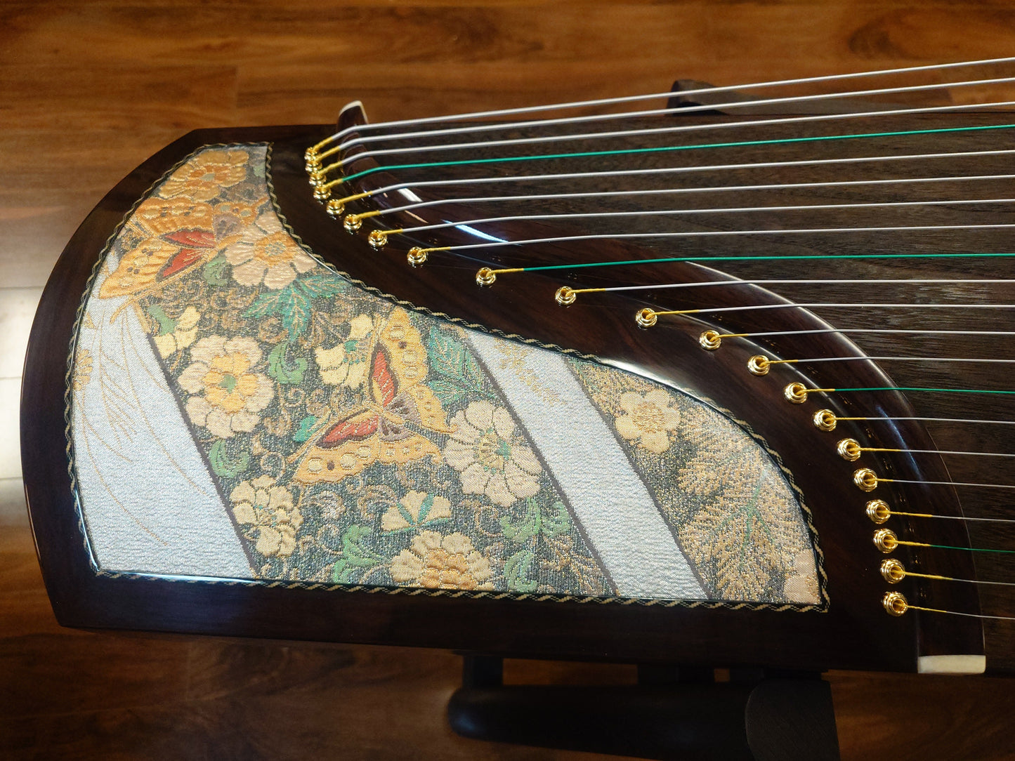 Songbo Elite Zitan Carved-Out "Blossom" Guzheng