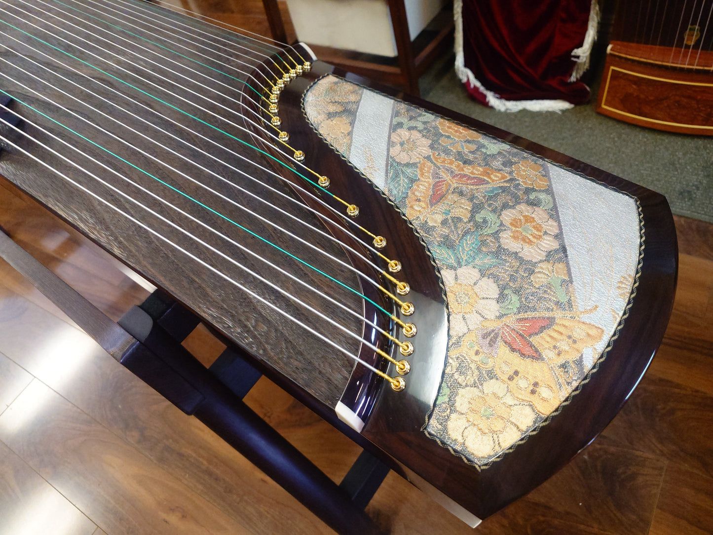 Songbo Elite Zitan Carved-Out "Blossom" Guzheng