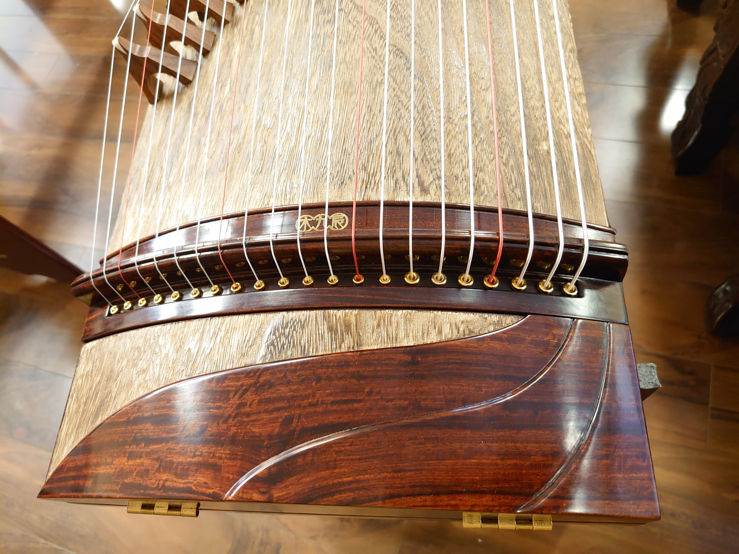 Mujiuchen Collection Guzheng "Xuan He"